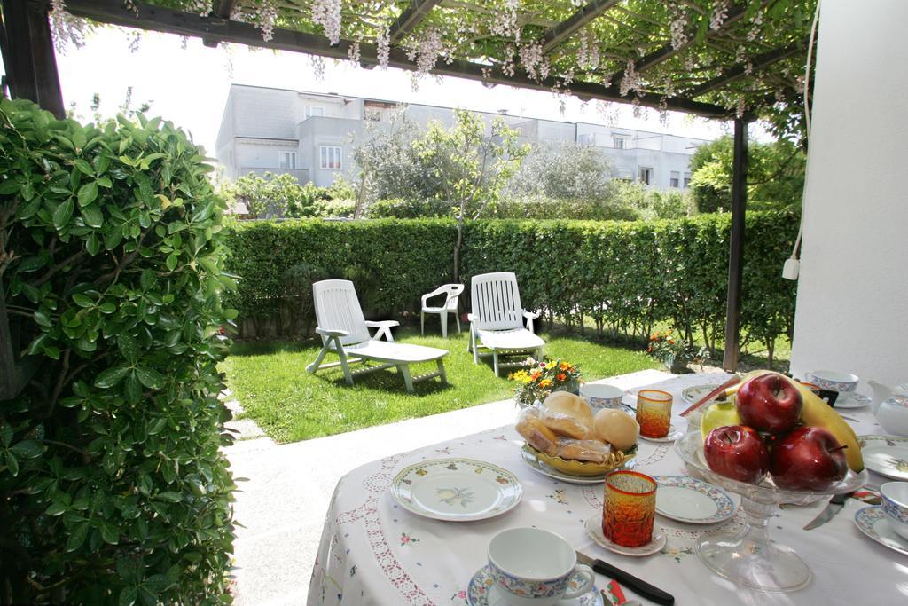 B&B Il Glicine Fiorito Венеция-Лидо Экстерьер фото