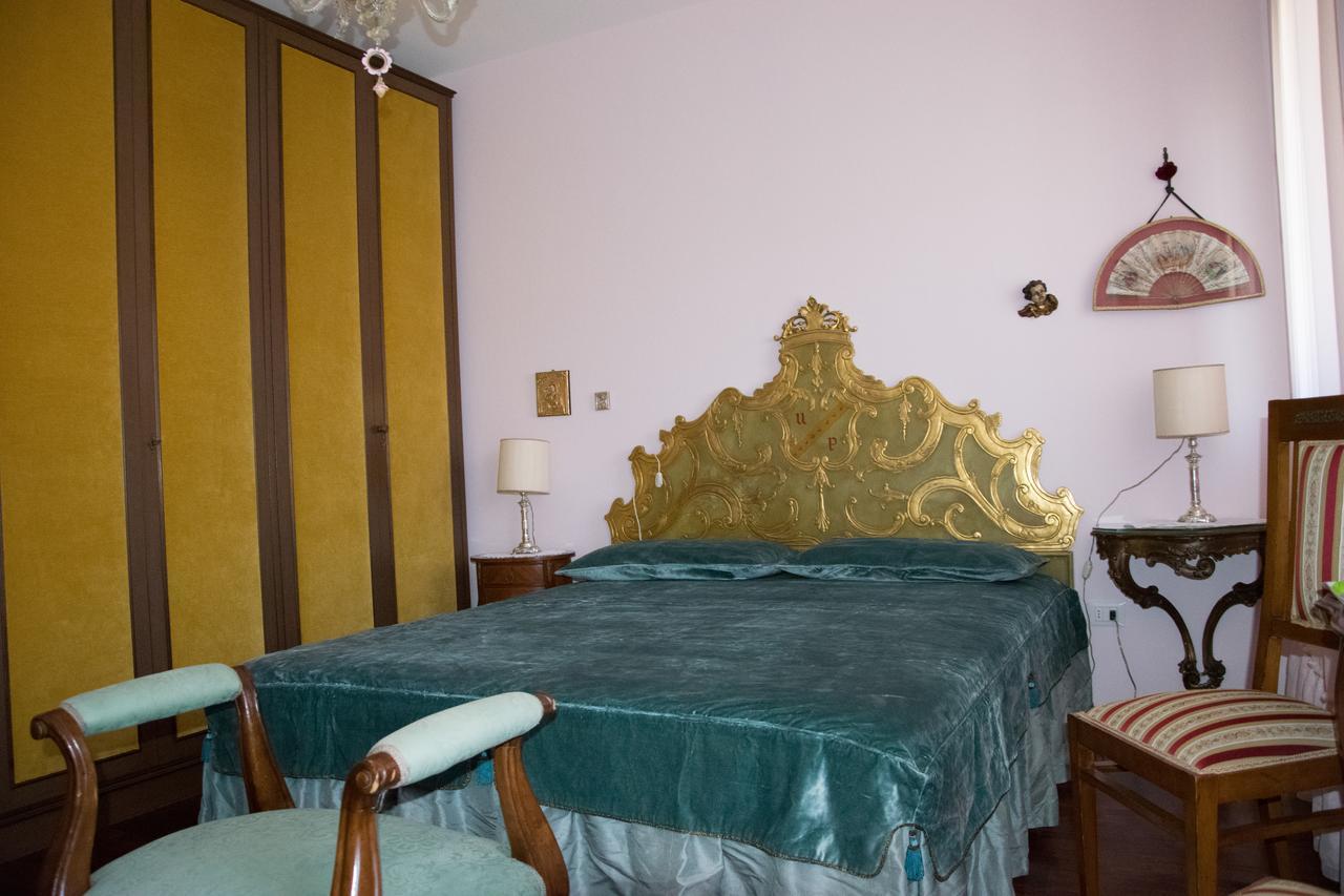 B&B Il Glicine Fiorito Венеция-Лидо Экстерьер фото